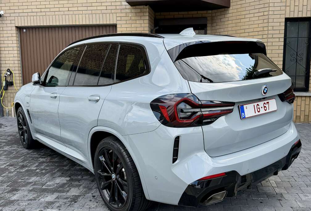 BMW PHEV 2.0iAS xDrive30e (215 kW)