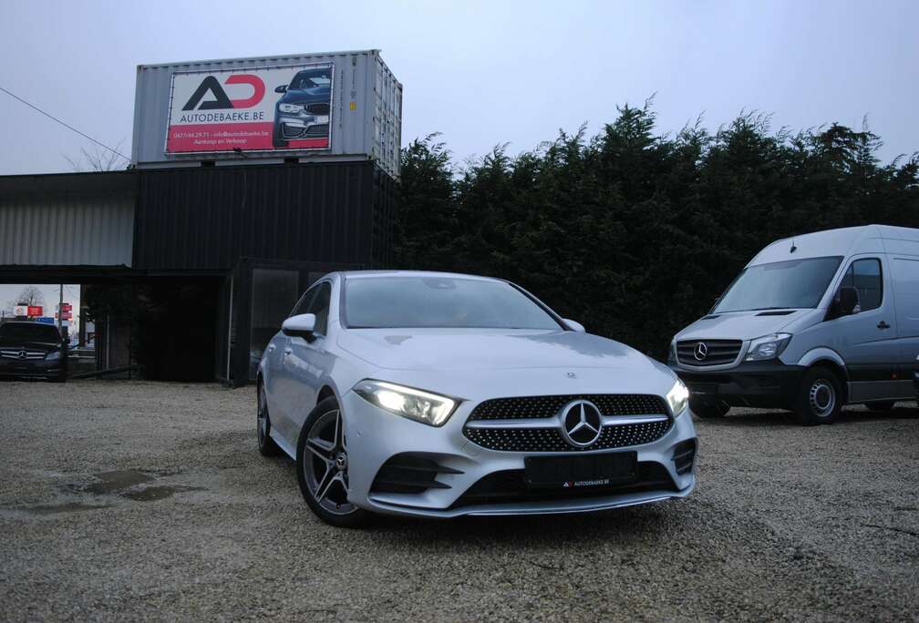 Mercedes-Benz d AMG Line / Full LED / Camera / Carplay /Garantie