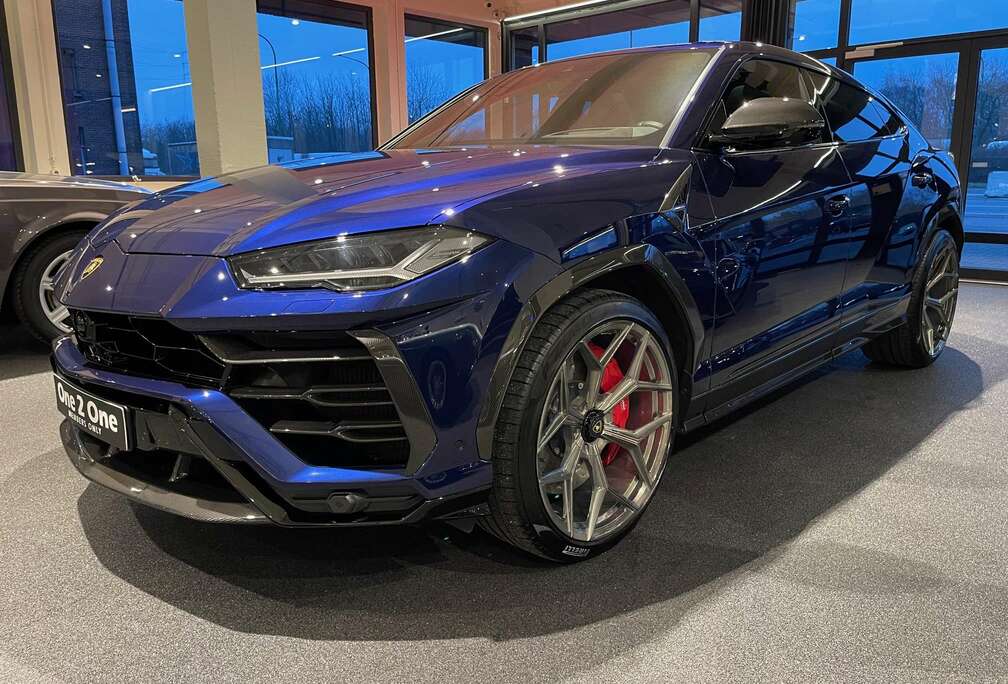 Lamborghini Urus 4.0 BiTurbo V8