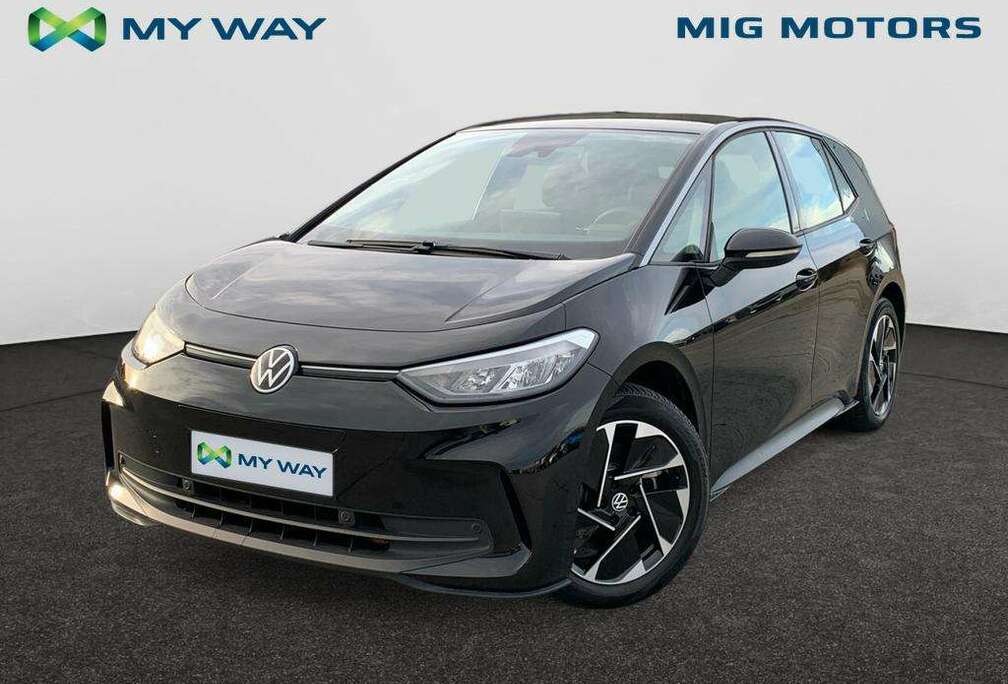 Volkswagen Pro Life Business 58 kWh (204pk) /// Adaptieve cruise control /// Parkeersensoren Voor & Achter /// Zetelverwarming Voora