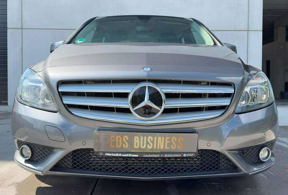 Mercedes-Benz B 200