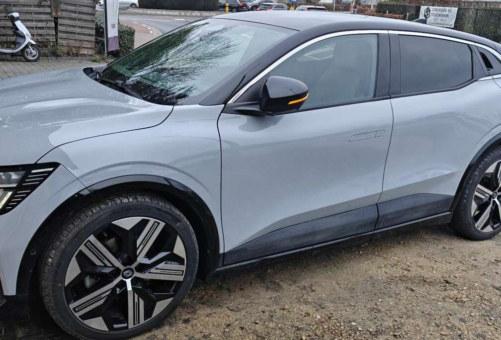 Renault EV60 220hp optimum charge Iconic