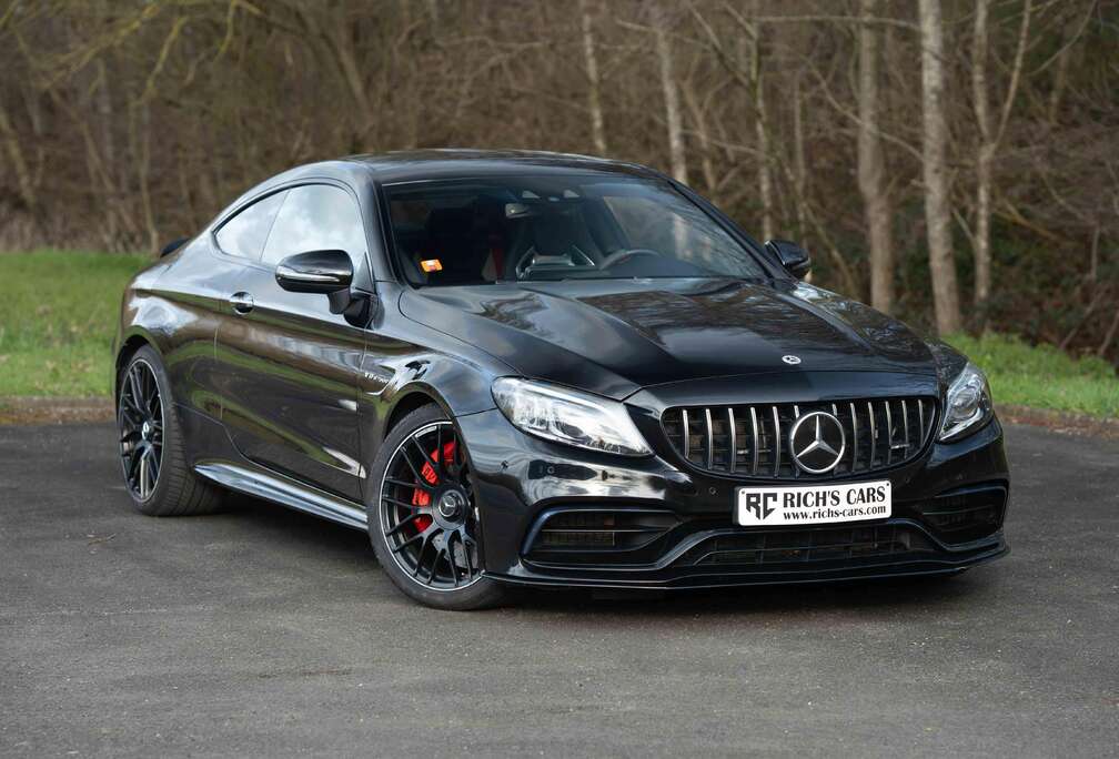 Mercedes-Benz Coupe C 63 S AMG