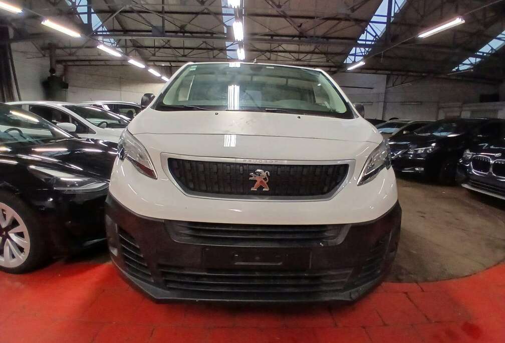 Peugeot 1.6 BlueHDi L1 Compact Premium