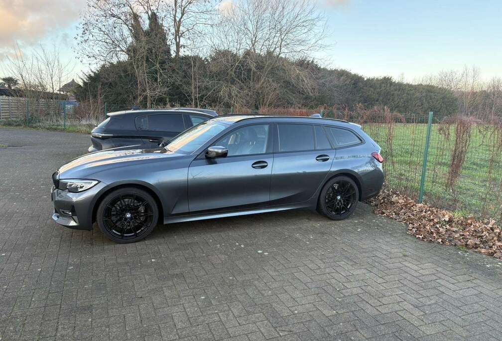 BMW 330i Touring Aut. Sport Line