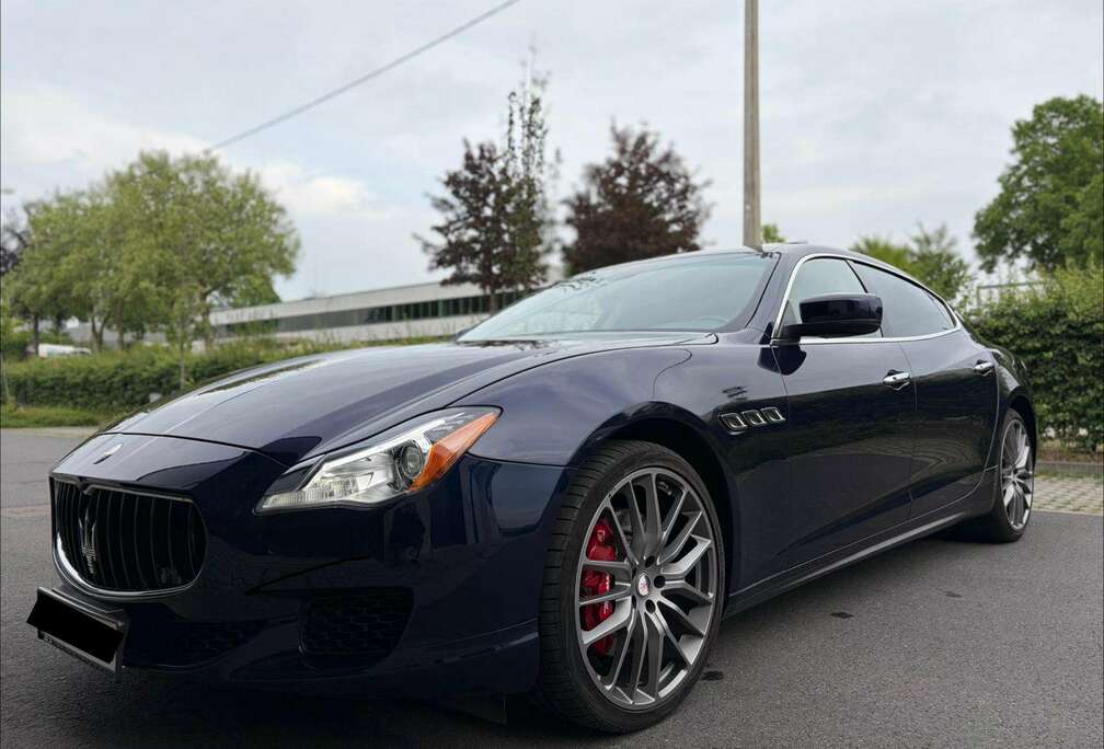 Maserati SQ4 3.0 V6 BITURBO - BOWERS WILKINS - KEYLESS GO - DVD - TOIT OUVRANT - CAMERA - CARNET -TVA/BTW DEDUCTIBLE -FULL OPTIONS