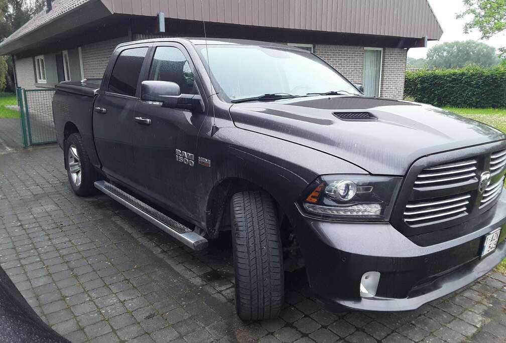 Dodge Sport 5,7