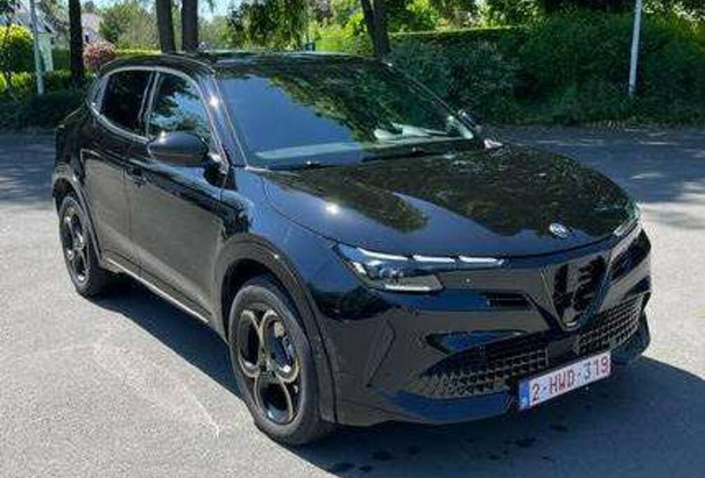 Alfa Romeo Junior 1.2 Ibrida Intensa Hybrid 145