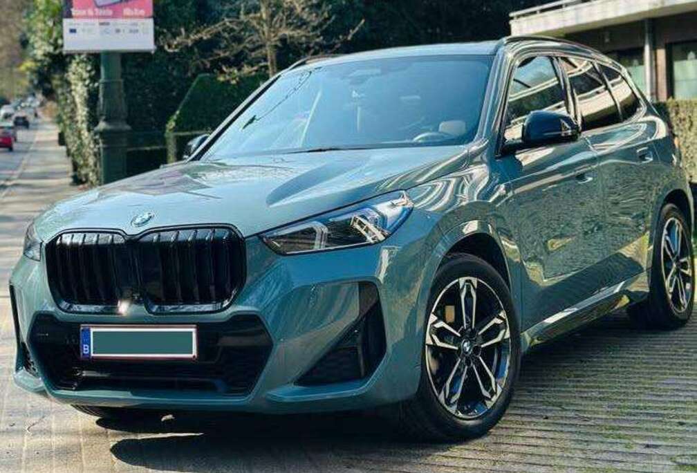 BMW X1 1.5iA sDrive18 M Pack Pro - First Owner