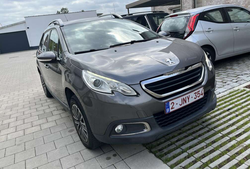 Peugeot 1.2 PureTech S&S Style 110