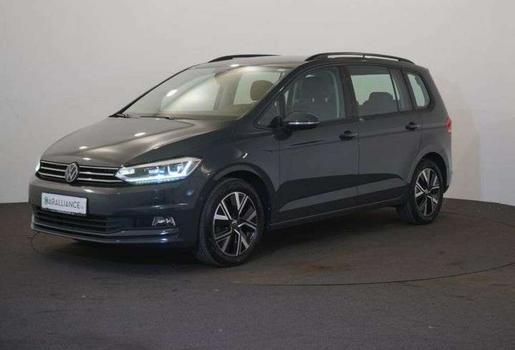 Volkswagen Highline 2.0TDI|DSG|ATR|7pl|DiscoverPro|MatrixLed|3Zones