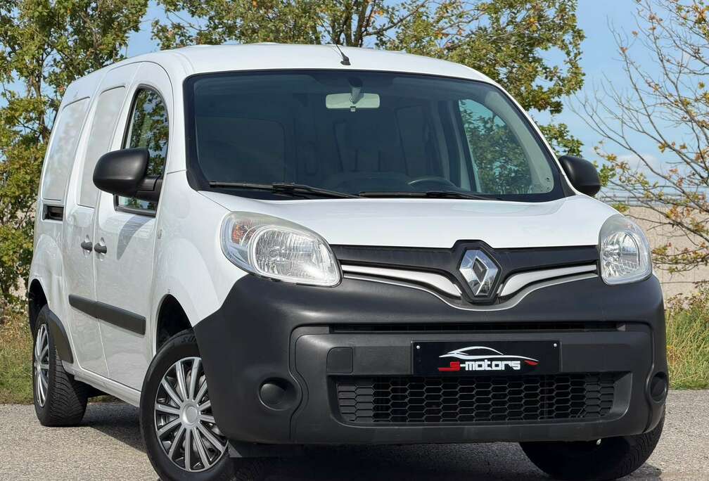 Renault • 1.5 dCi • MAXI • UTILITAIRE •
