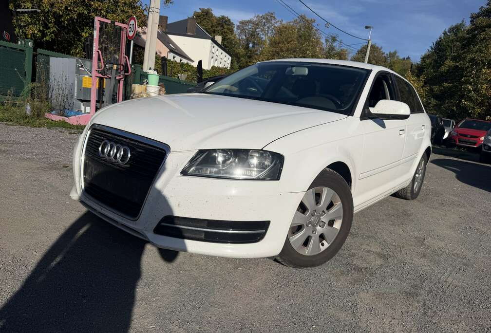 Audi A3 Sportback 1.6 TDi e Attraction Start/Stop DPF