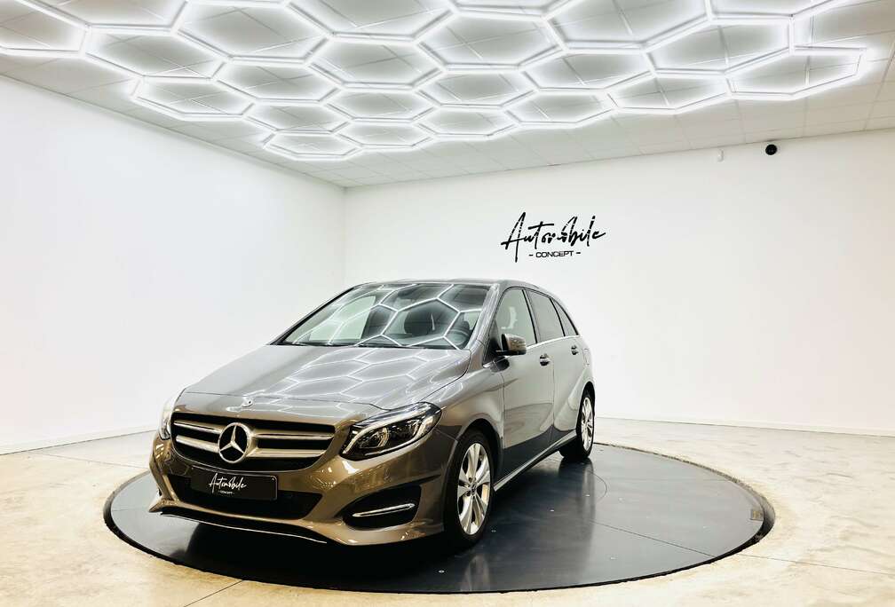 Mercedes-Benz 1AN GARANTIE1ER PROPRIOCARNET COMPLETL