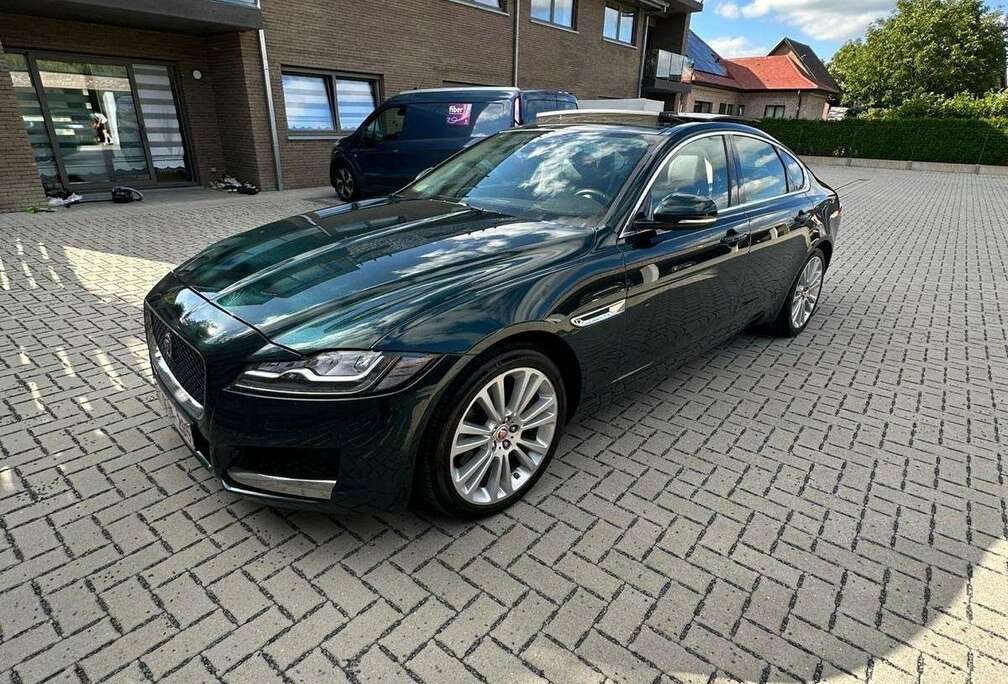 Jaguar 35t Portfolio