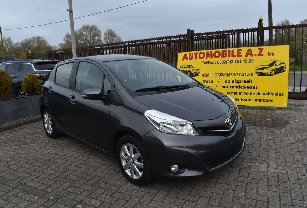 Toyota 1.33i VVT-i Life Airco/6 Speeds **DESTOCKAGE B2B**