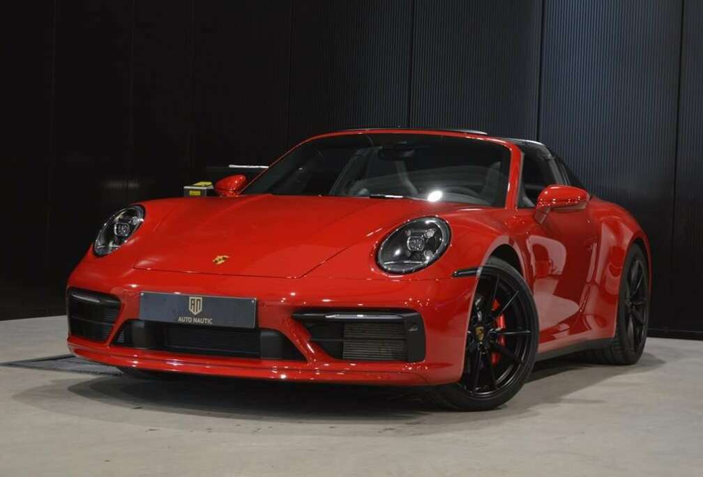 Porsche 992 Targa 4S - NEW - 13.000 km - Sportchrono