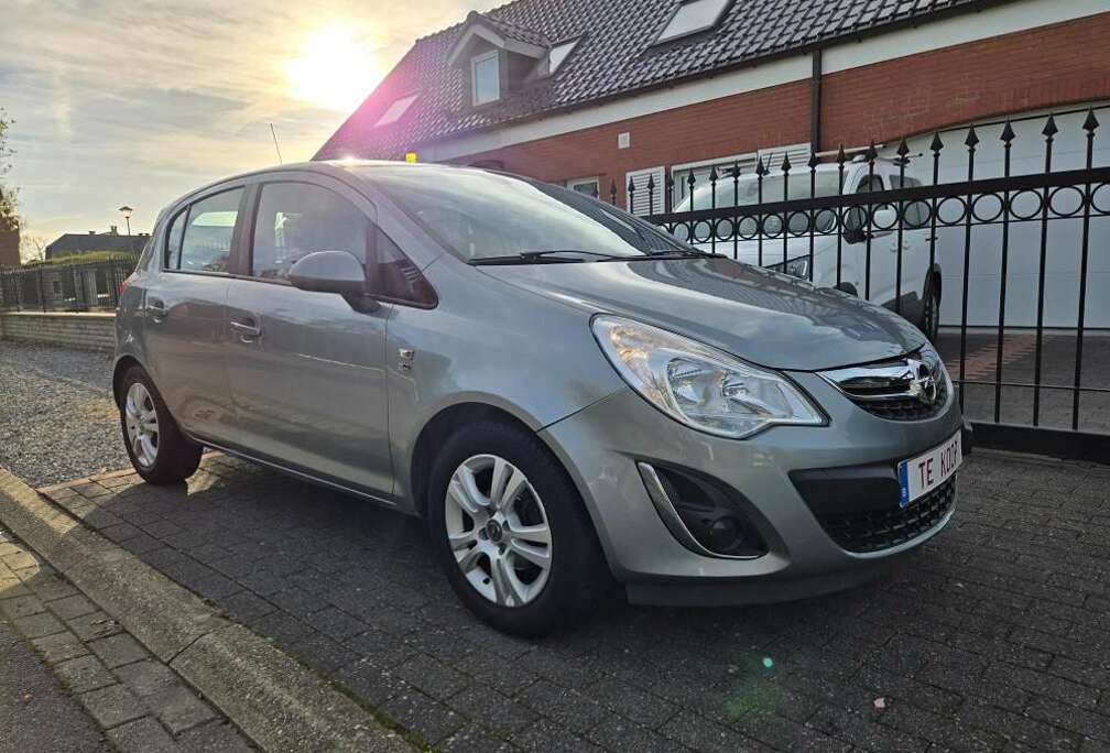Opel Corsa 1.2i ecoFLEX Enjoy 150 Years Start/Stop