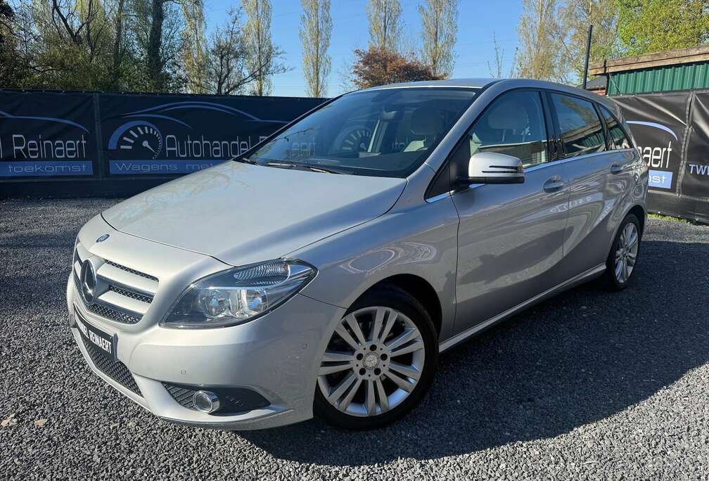 Mercedes-Benz B 180, Automaat, Wit leder, Airco, Pdc + 12m Garantie