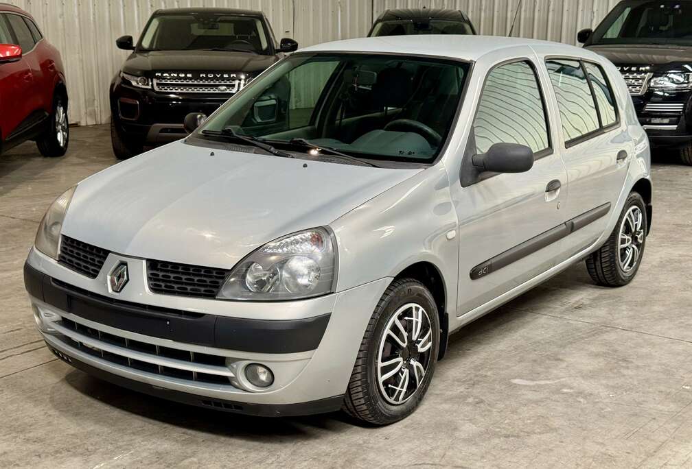 Renault Clio 1.2i 16v Community III