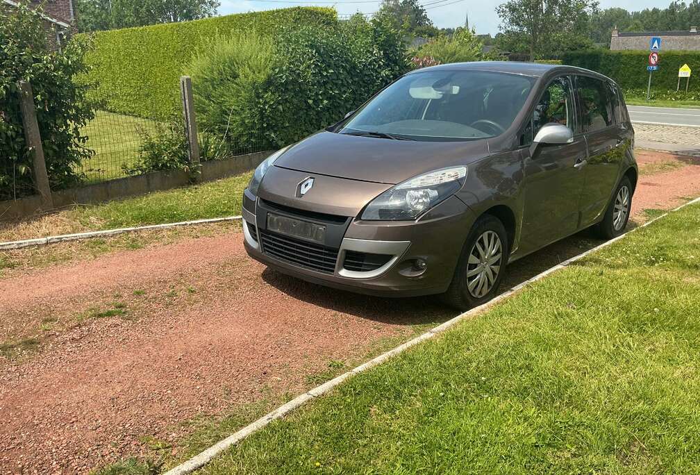Renault Scenic 1.5 dCi Silver Edition FAP