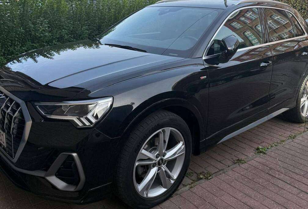 Audi Q3 35 TDi Business Edition S line S tronic