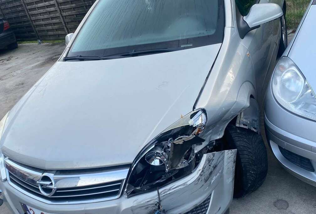 Opel 1.4i Essentia (Fleet)