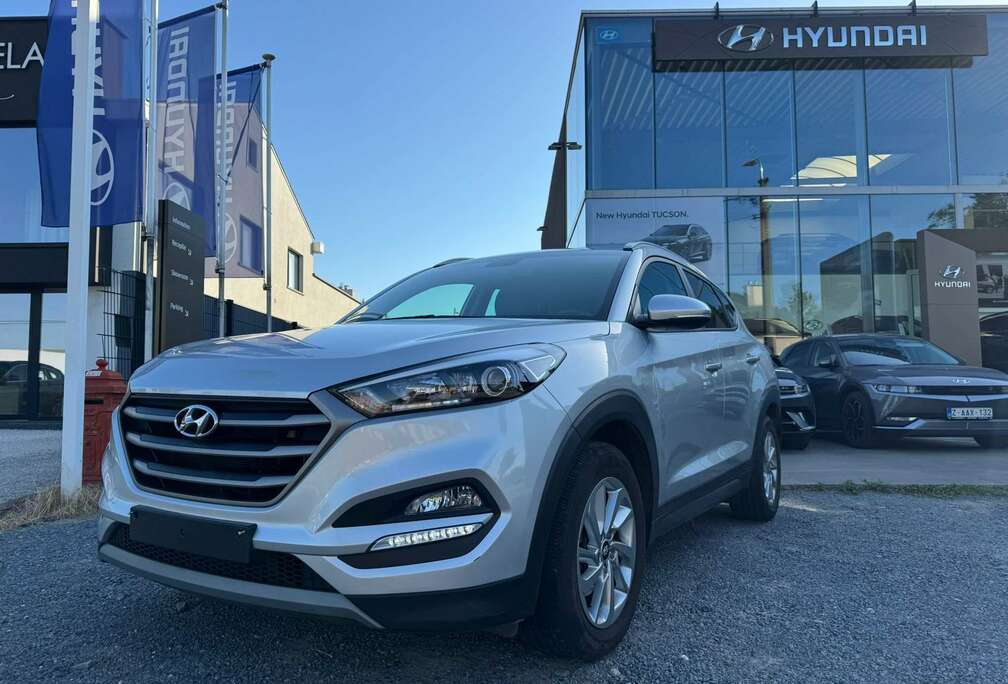Hyundai Tucson blue 1.7 CRDi 2WD feel