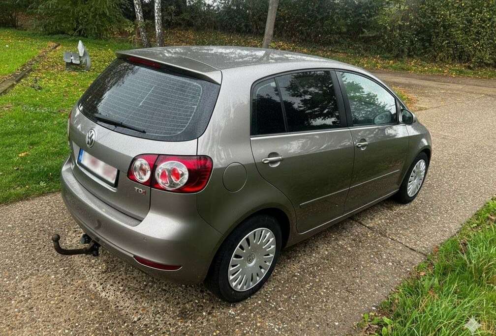 Volkswagen 1.6 TDI DPF DSG Highline