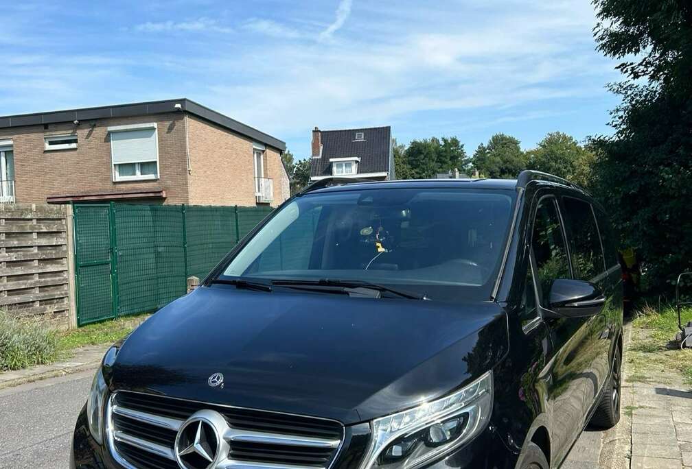 Mercedes-Benz V220d pack Avantgarde