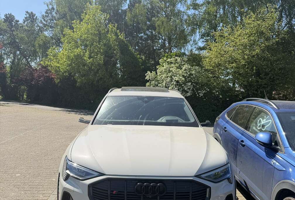 Audi Audi E Tron S