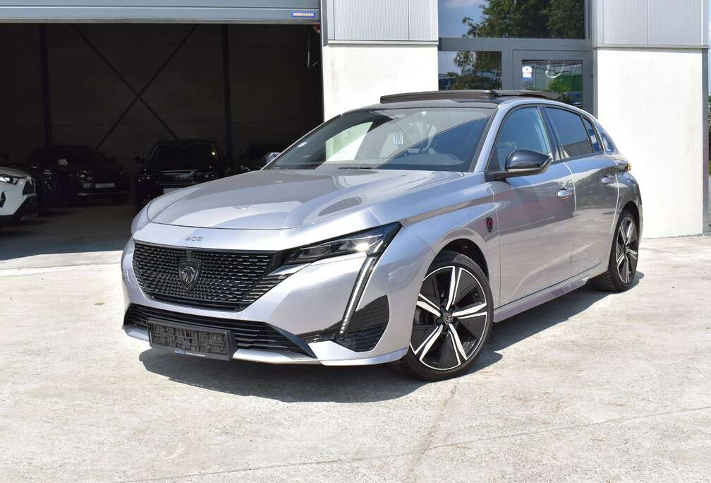 Peugeot 1.2 GT 130 - Toit Pano / LED / CarPlay