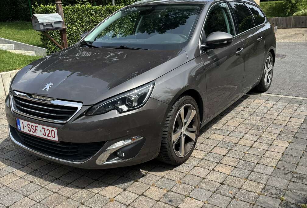 Peugeot SW 1.2 PureTech Active STT