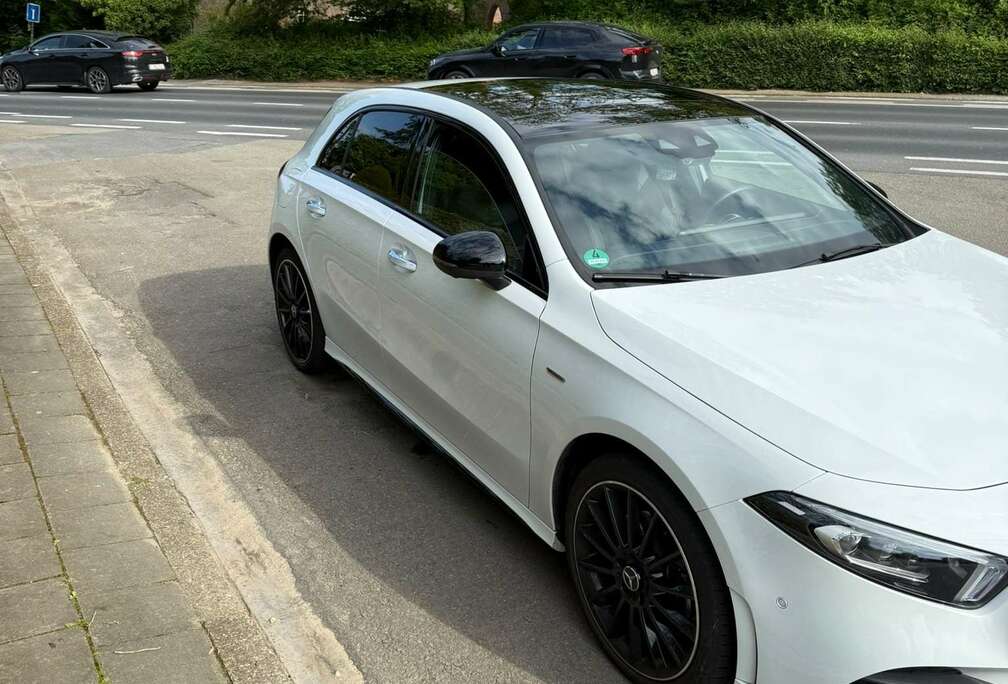 Mercedes-Benz e PHEV AMG Line