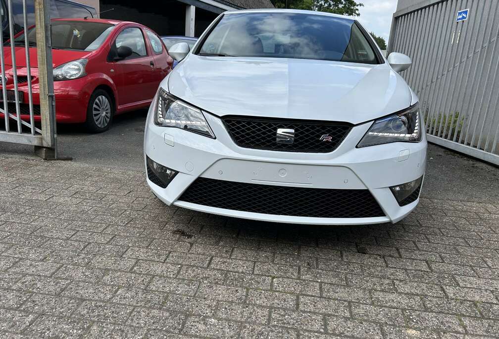 SEAT Ibiza TDi Style xénon DSG auto 12 MOIS DE GARAN