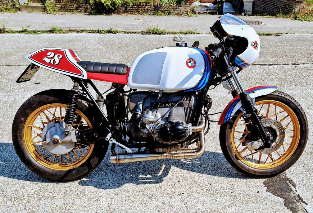 BMW caferacer Martini racing
