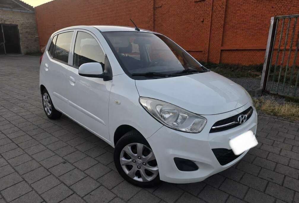 Hyundai 1.2i/BOÎTE AUTOMAT/2011 EURO5 BLUE DRIVE/AIRCO/CT