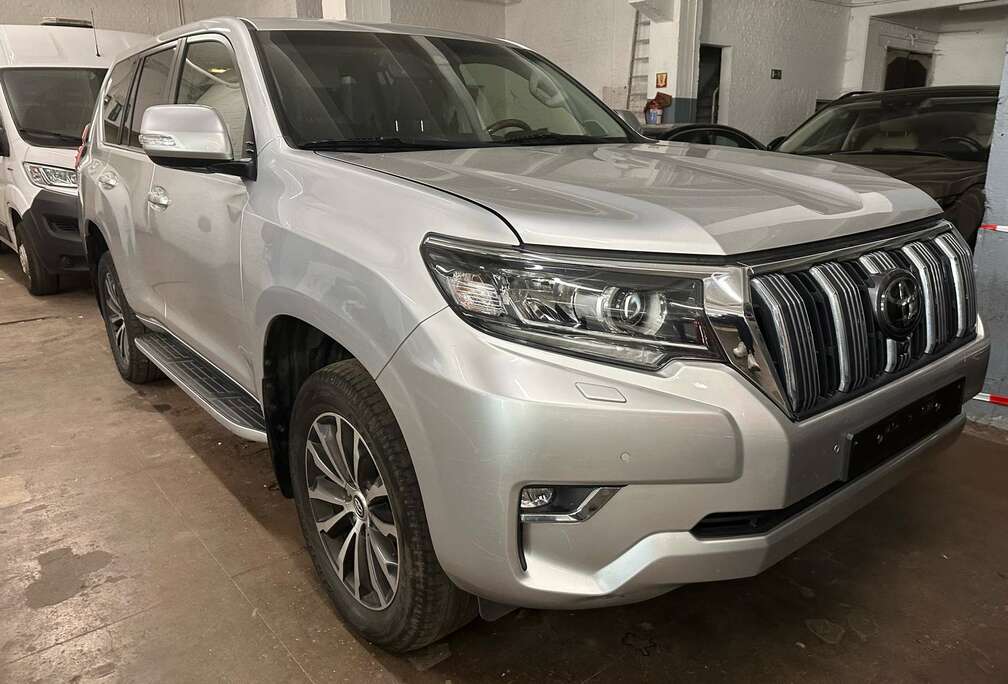 Toyota Landcruiser 2.8 D-4D Premium A/T (EU6.2)