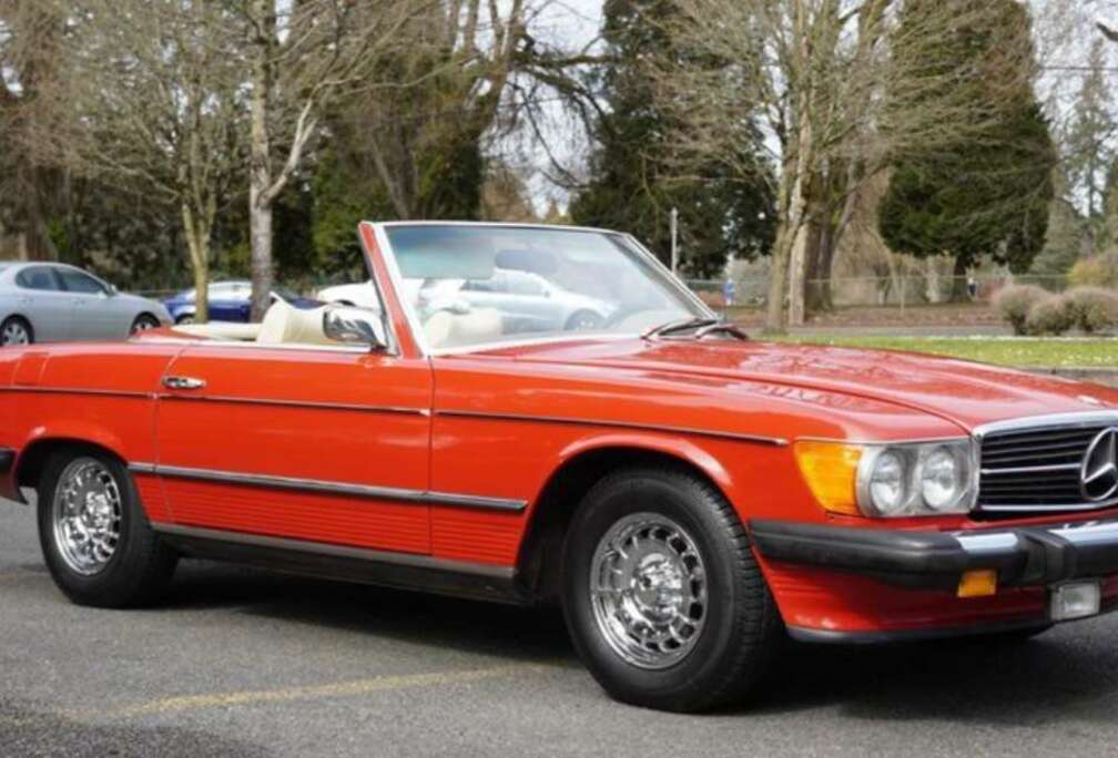 Mercedes-Benz hardtopet capote excelent