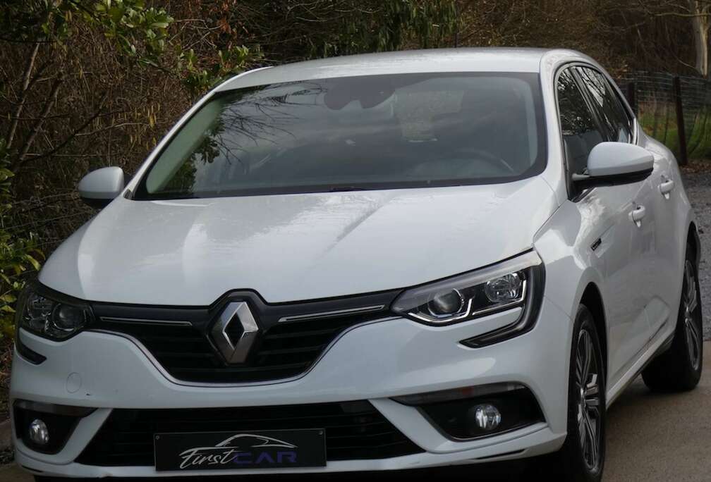 Renault 1.5 Blue dCi Limited / NAVI / GARANTIE / FAIBLE KM