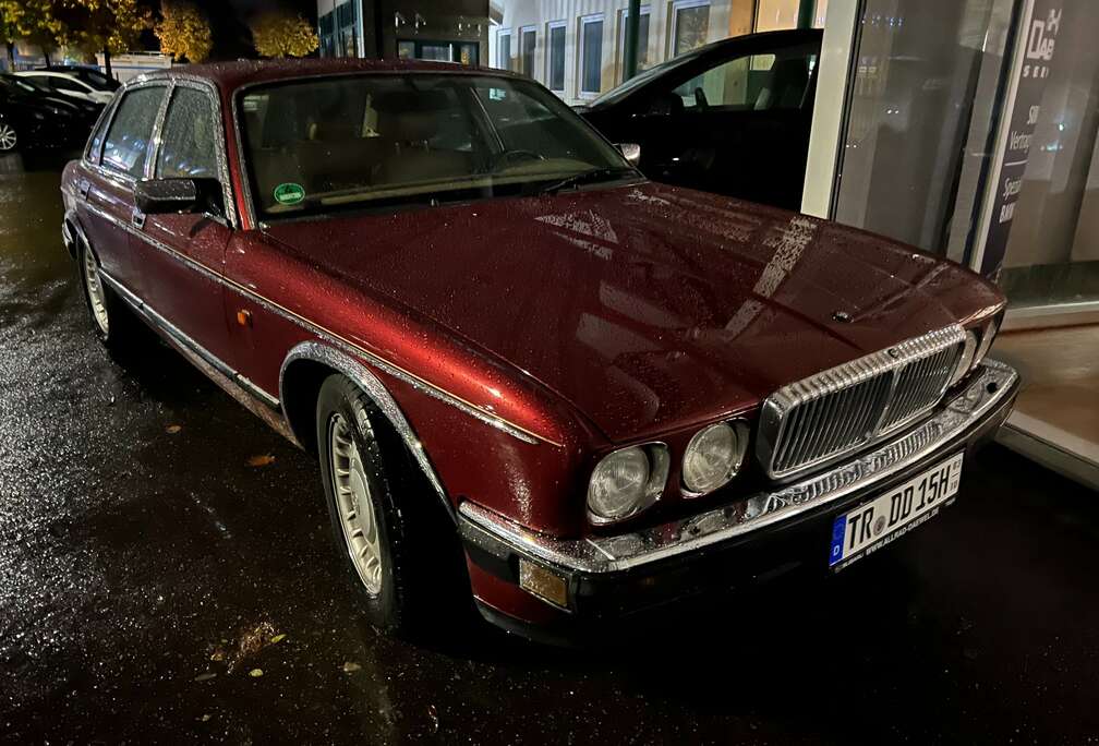 Jaguar JAGUAR-DAIMLER XJ 40 \\H\\-ISTORIC DREAM-CAR