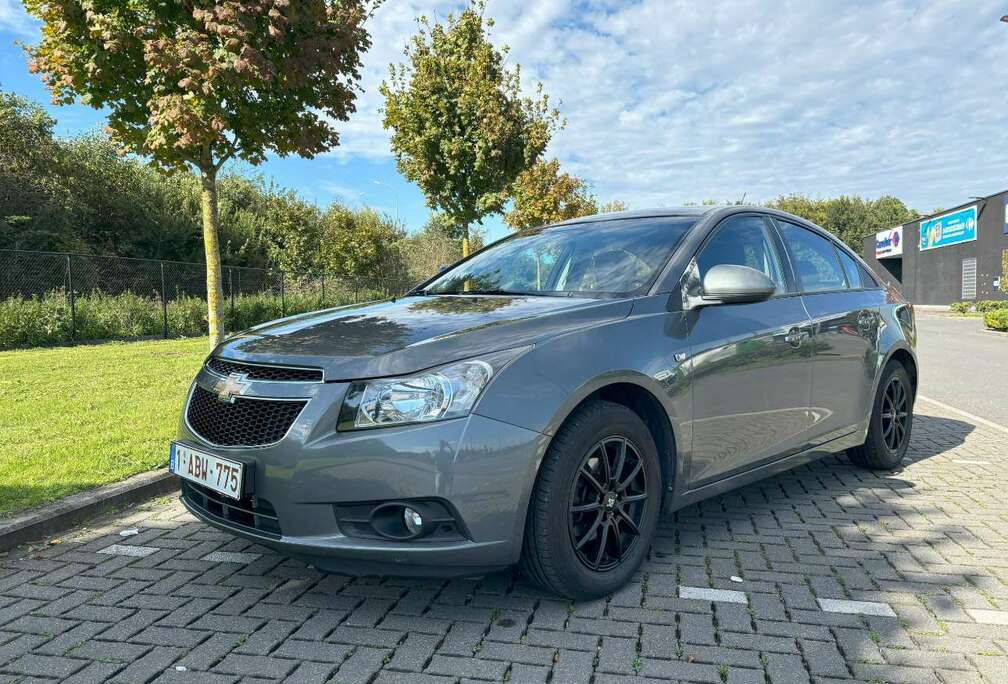 Chevrolet 1.6 LS