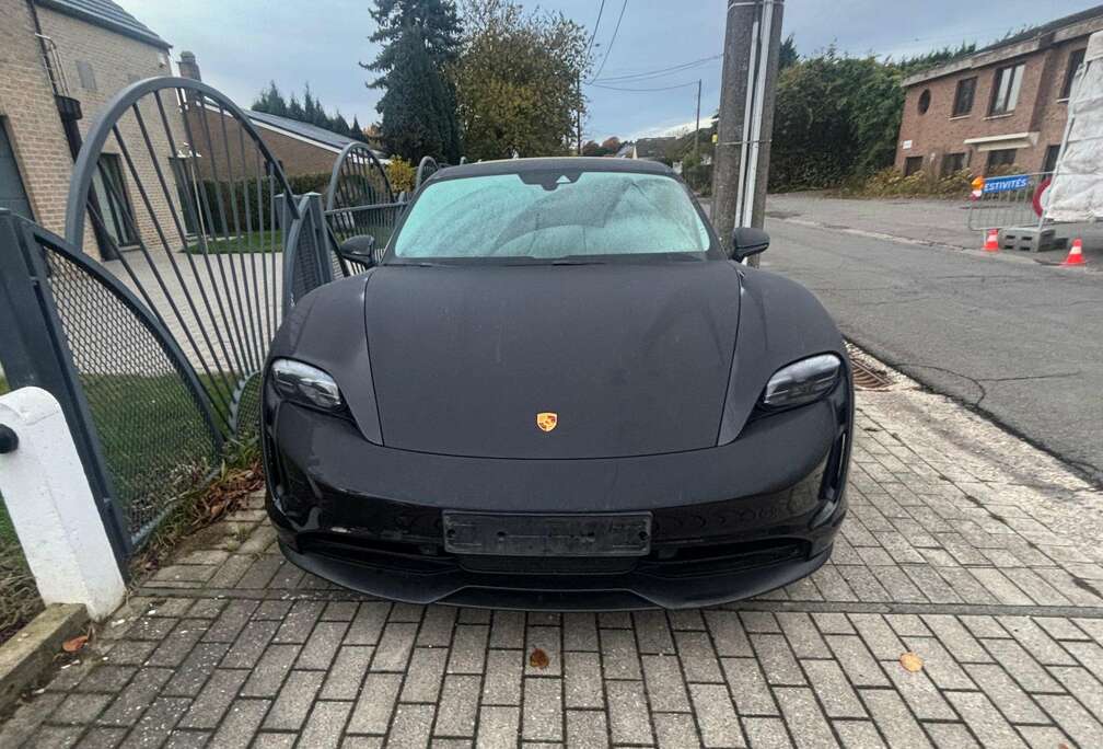 Porsche Taycan 93.4 kWh Taycan 4S