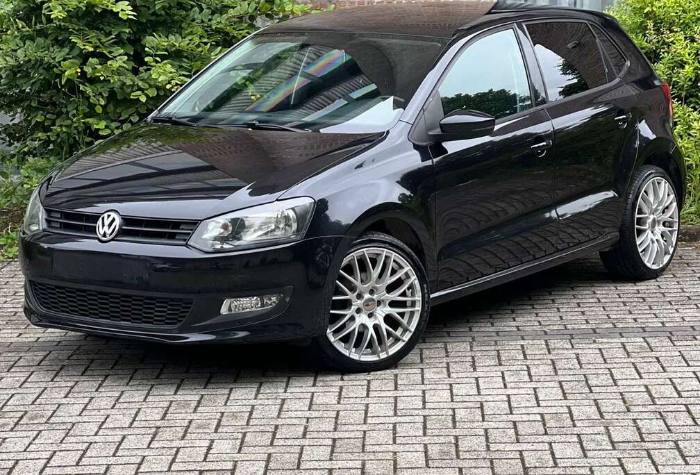 Volkswagen Volkswagen Polo 1.4 Essence Euro 5 carnet complet