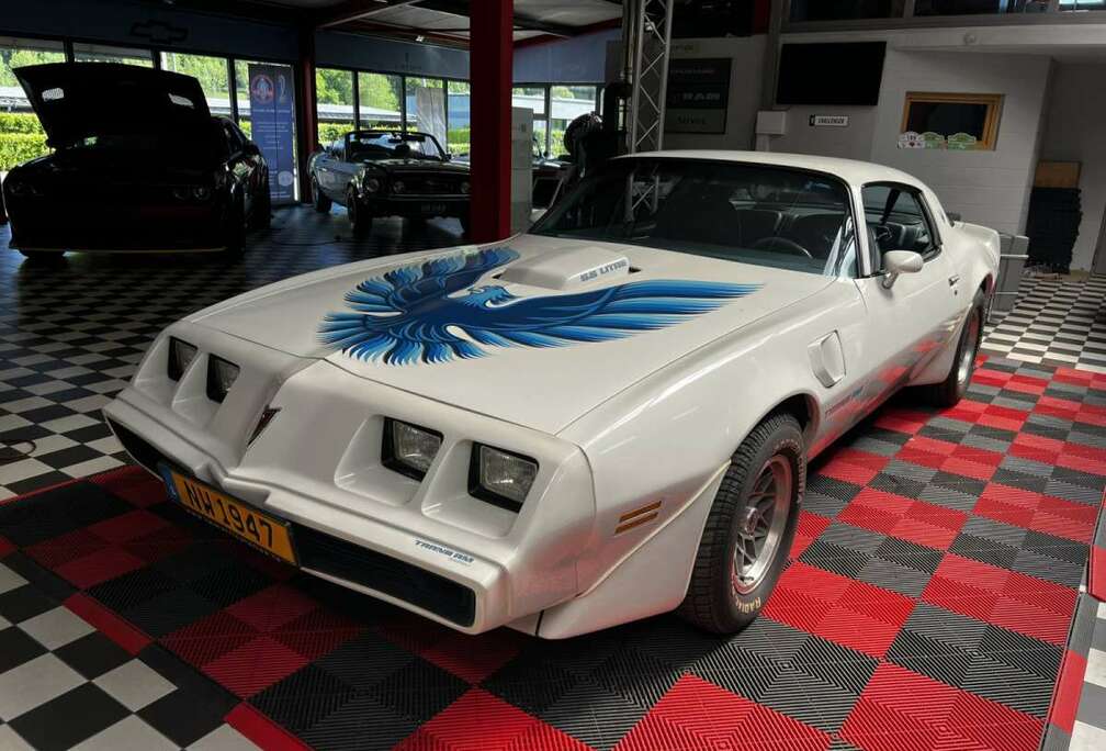 Pontiac 6.6 V8 auto