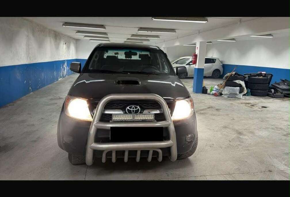 Toyota 3.0 Turbo D-4D 4WD Alaska