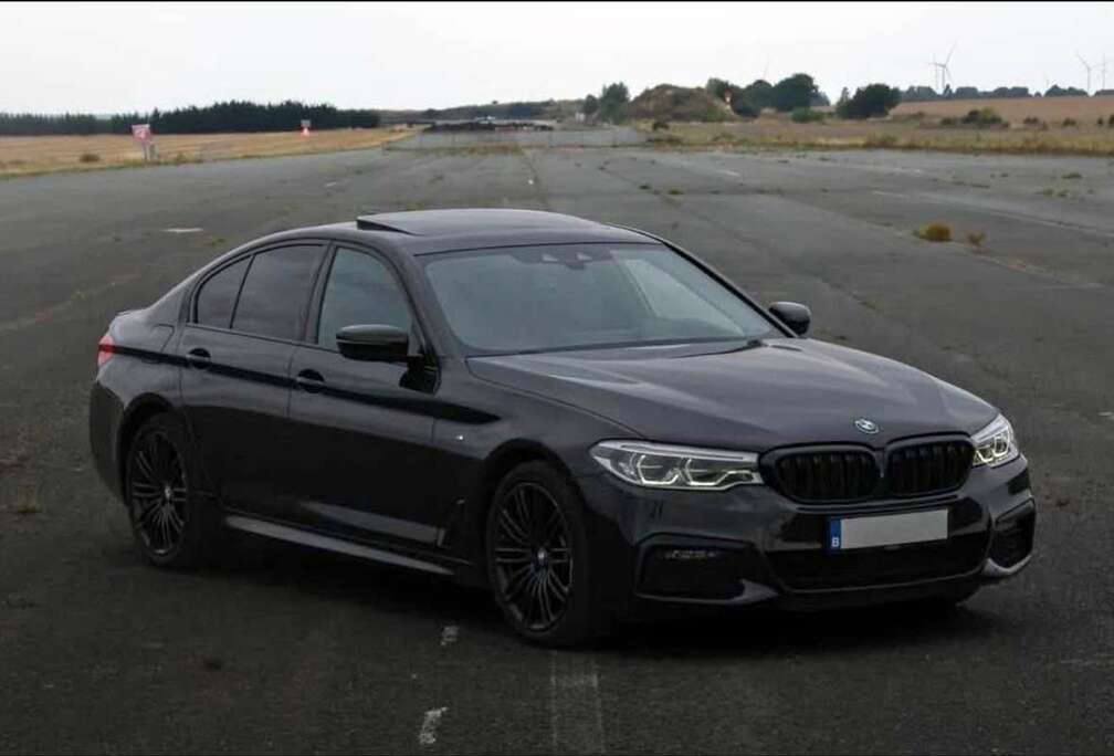 BMW BMW 520d xDrive G30  FULL OPTIONS