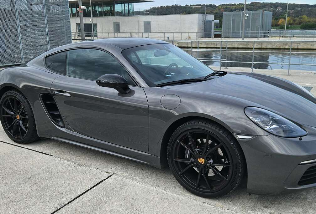 Porsche 718 Cayman 2.0 Turbo PDK