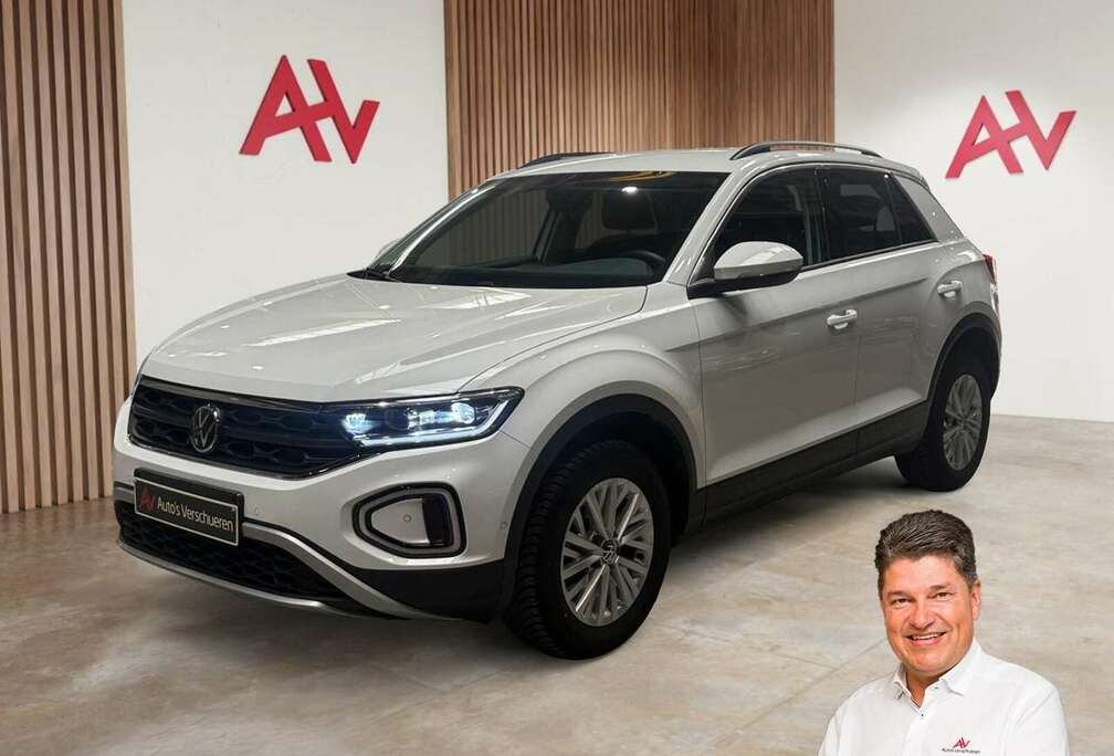 Volkswagen 1.0 TSI Life ** Park Assist Navi/Carplay Ze...