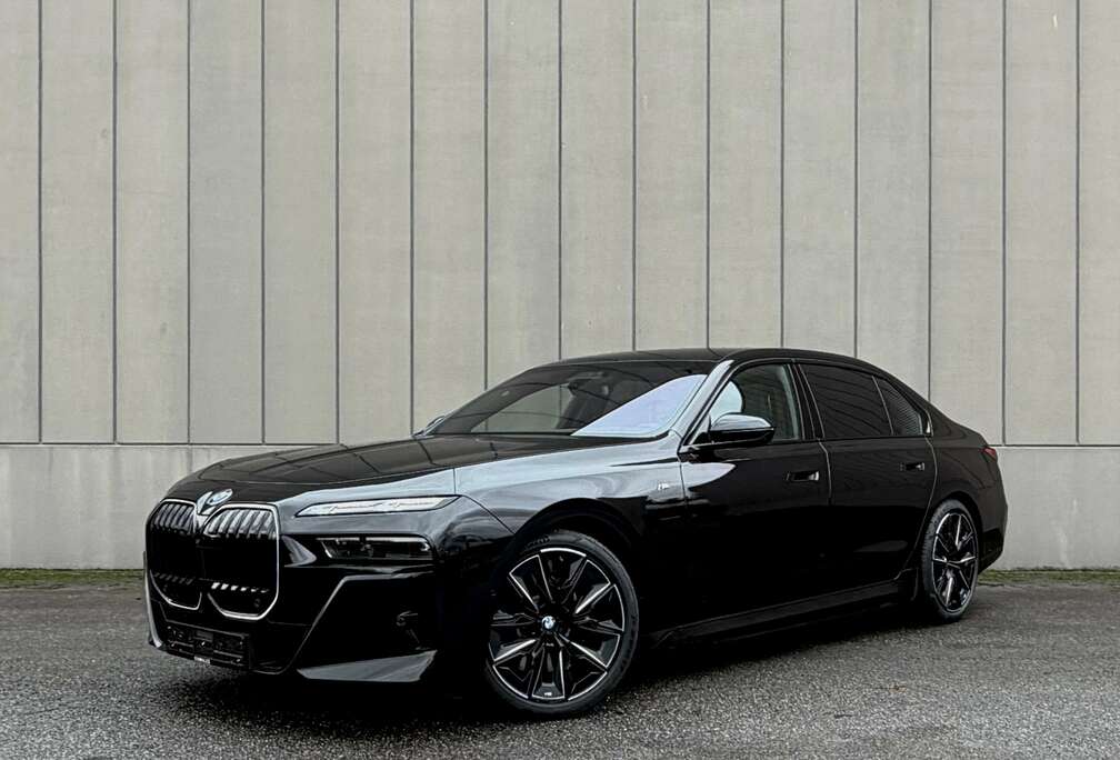 BMW xDrive60  M Sport PRO  INNOV PAK  Crystal Light